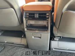 トヨタ ヴェルファイア