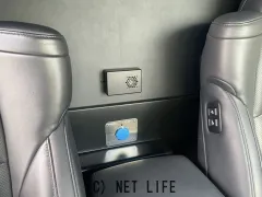 トヨタ アルファードハイブリッド