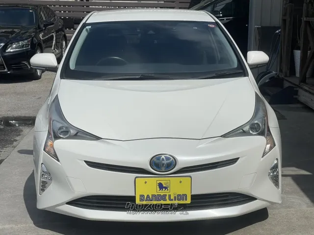 トヨタ プリウス