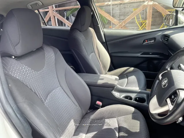 トヨタ プリウス