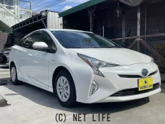 トヨタ プリウス