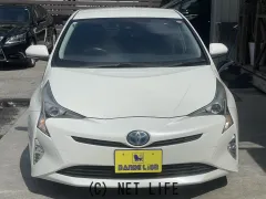 トヨタ プリウス