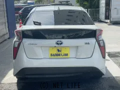 トヨタ プリウス