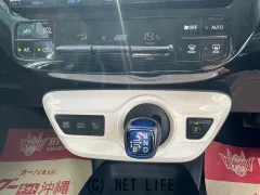 トヨタ プリウス