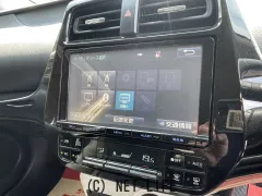 トヨタ プリウス