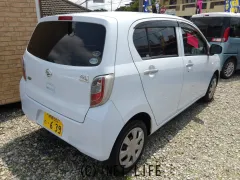 ダイハツ ミライース