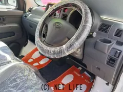 ダイハツ ハイゼットカーゴ