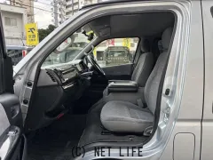 トヨタ ハイエースバン