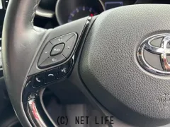 トヨタ C-HR