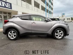 トヨタ C-HR
