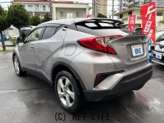 トヨタ C-HR