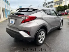 トヨタ C-HR