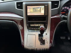 トヨタ ヴェルファイア