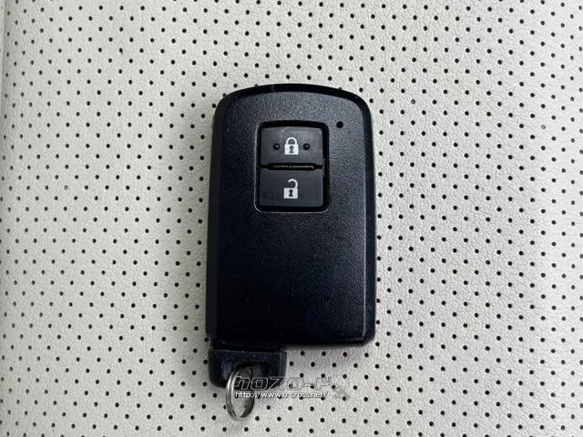 『GARAGE ONE』は、アンダーコートもお任せください。沖縄の錆からお車を守ります!!詳細はお気軽にお問い合わせ下さい♪ → 0078ー6041ー1836 トヨタ オーリス