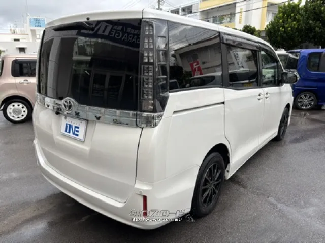 トヨタ ヴォクシー