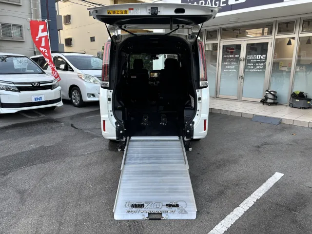 トヨタ ノア