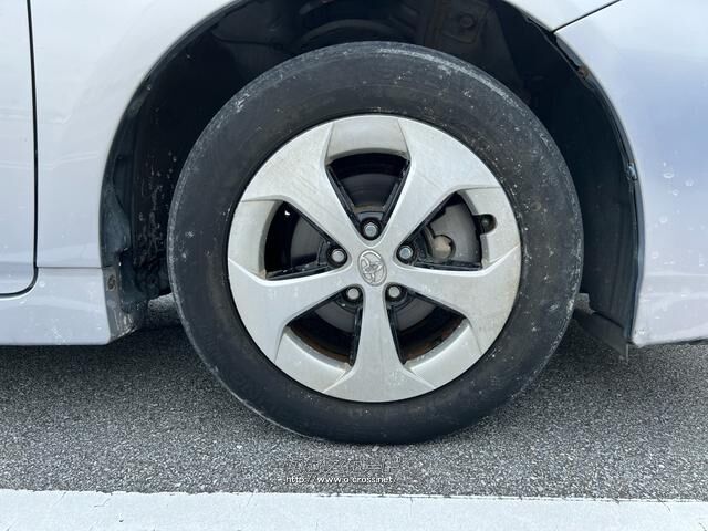 トヨタ プリウス