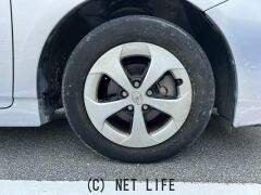 トヨタ プリウス