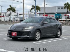 マツダ アクセラ