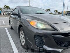 マツダ アクセラ