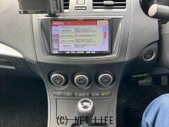 マツダ アクセラ