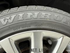 トヨタ プリウスα