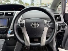 トヨタ プリウスα