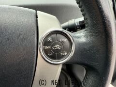 トヨタ プリウスα