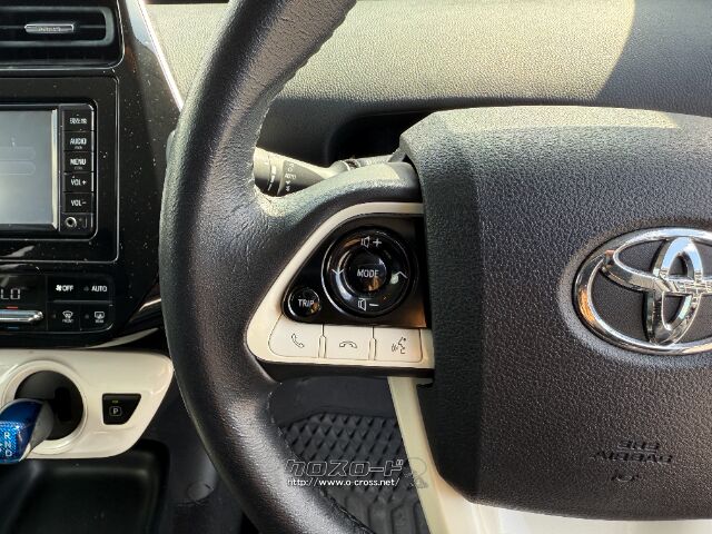 トヨタ プリウス