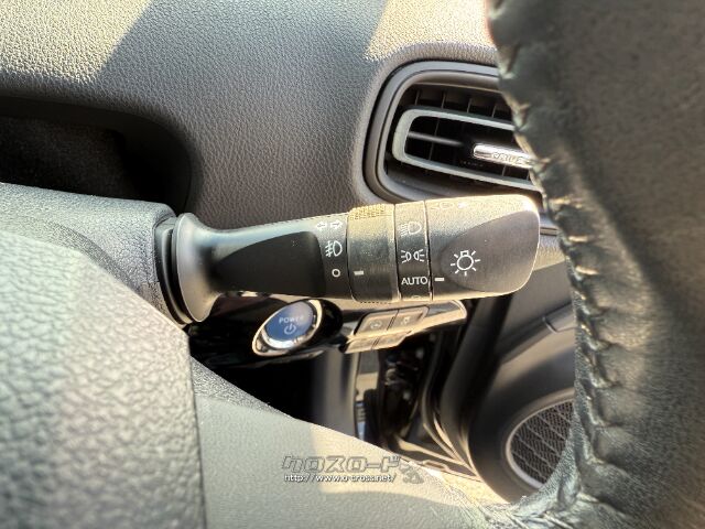 トヨタ プリウス