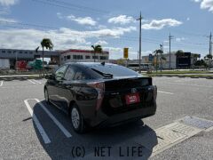 トヨタ プリウス