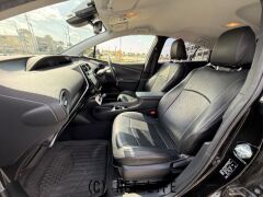 トヨタ プリウス