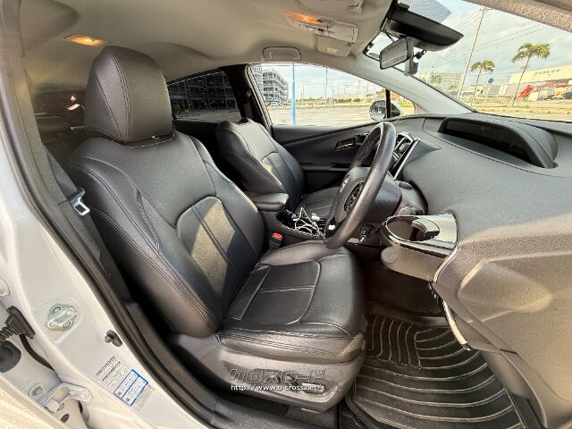 トヨタ プリウスPHV