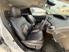 トヨタ プリウスPHV