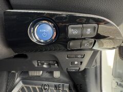 トヨタ プリウスPHV