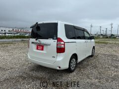 トヨタ ノア
