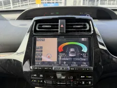 トヨタ プリウス