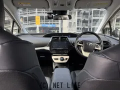 トヨタ プリウス