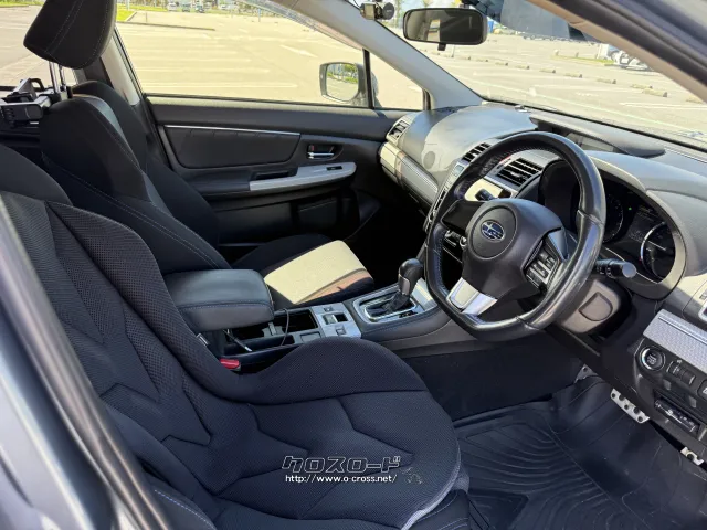 スバル レヴォーグ