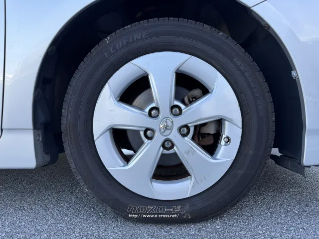 トヨタ プリウス