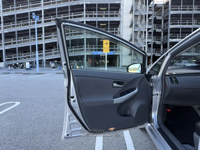 トヨタ プリウス