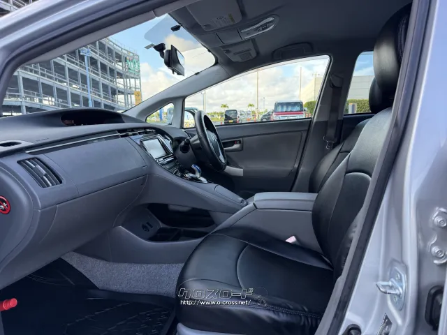 トヨタ プリウス