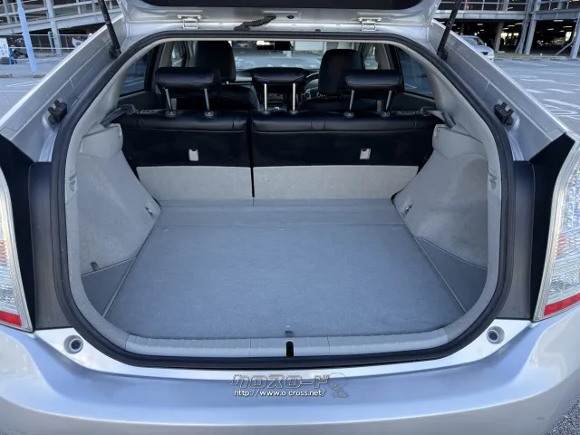 トヨタ プリウス