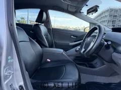 トヨタ プリウス