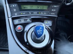 トヨタ プリウス