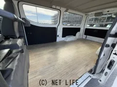 日産 NV350キャラバン
