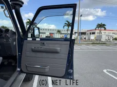 トヨタ ランドクルーザー70ピックアップ