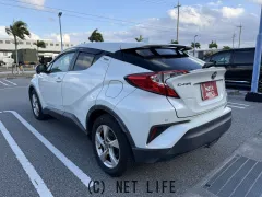 トヨタ C-HR
