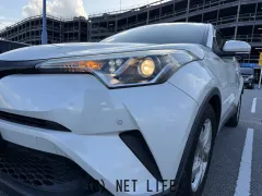 トヨタ C-HR