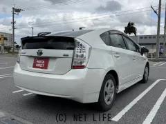 トヨタ プリウス